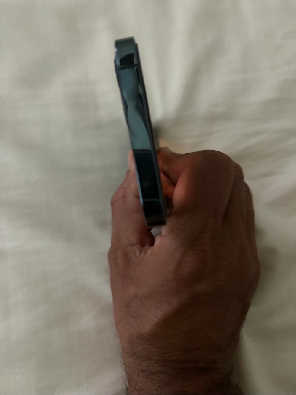 Iphone 12 Pro - Picture 3 of 5